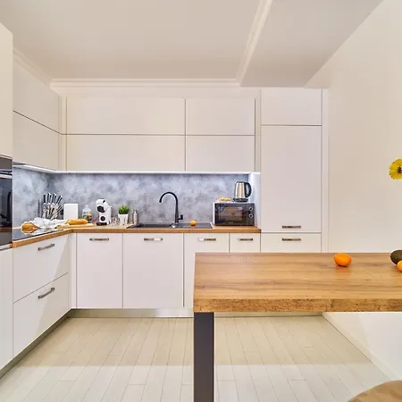 Premium Center In Grand Karavel Apartmán *
